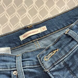 Levi's Blue Boot Cut Jeans with Classic Indigo and Contrast Stitching